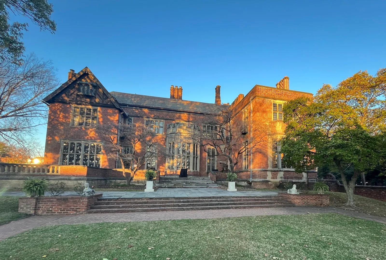 Exterior of the Branch Museum, Richmond, VA